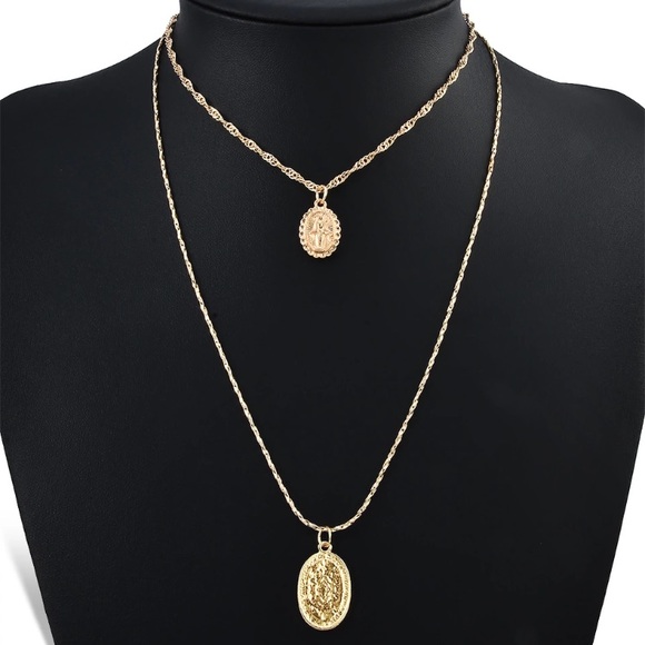 Jewelry - Layered Gold choker chain set